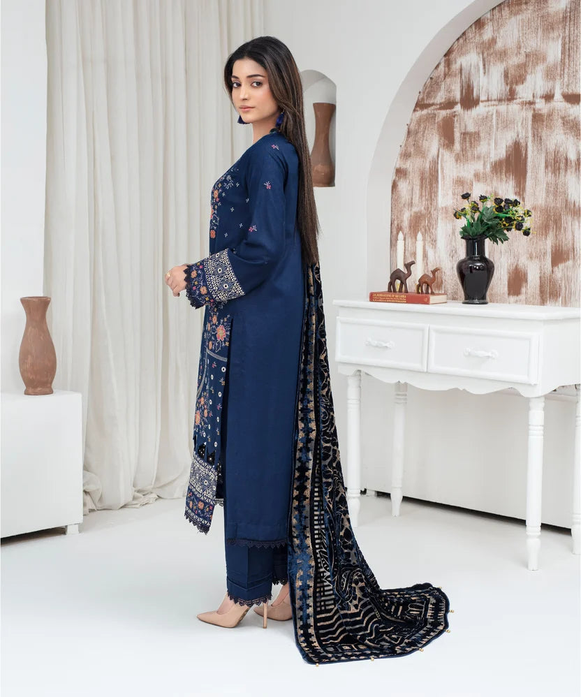 Chikankari Embroidered Dhanak 3 Piece Suit with Velvet Plachi Shawl | 2103