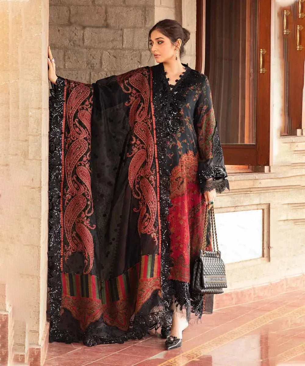 3PC Karandi Digital Printed Suit with Printed Dupatta & Trouser — 1709
