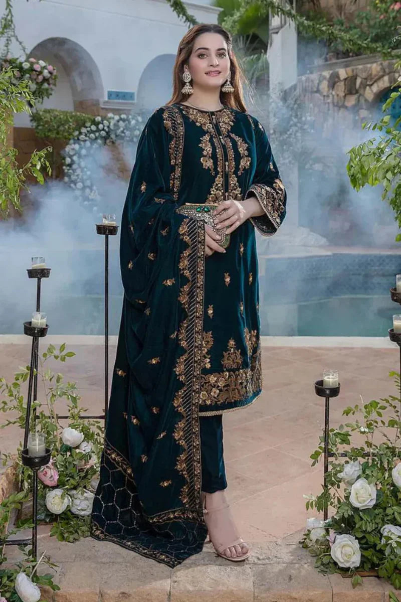 Velvet Embroidered 3 Piece Suit with Matching Velvet Dupatta | 950