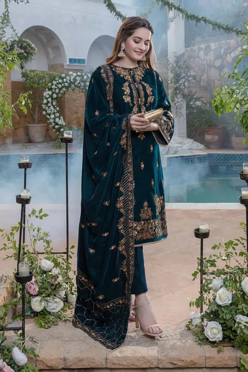 Velvet Embroidered 3 Piece Suit with Matching Velvet Dupatta | 950