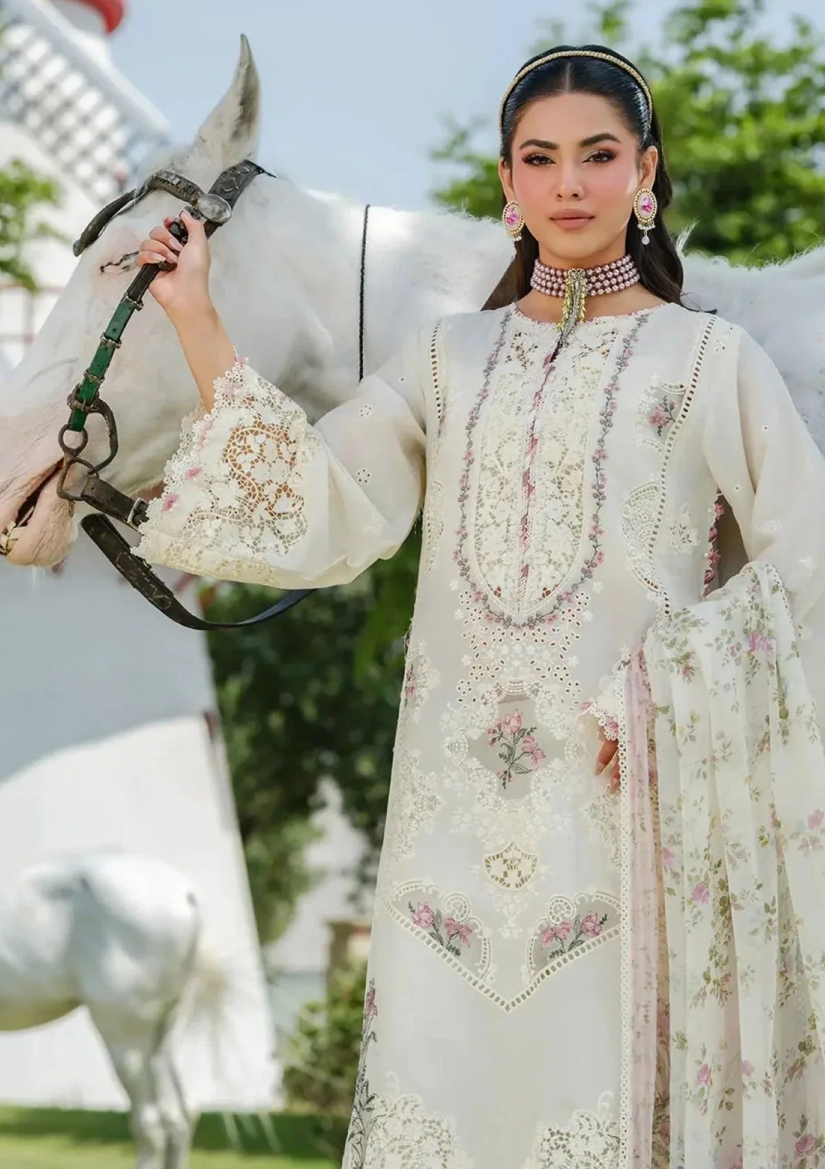 Timeless Chikankari Embroidered Lawn 3-Piece Suit with Digital Printed Jacquard Dupatta – 5202