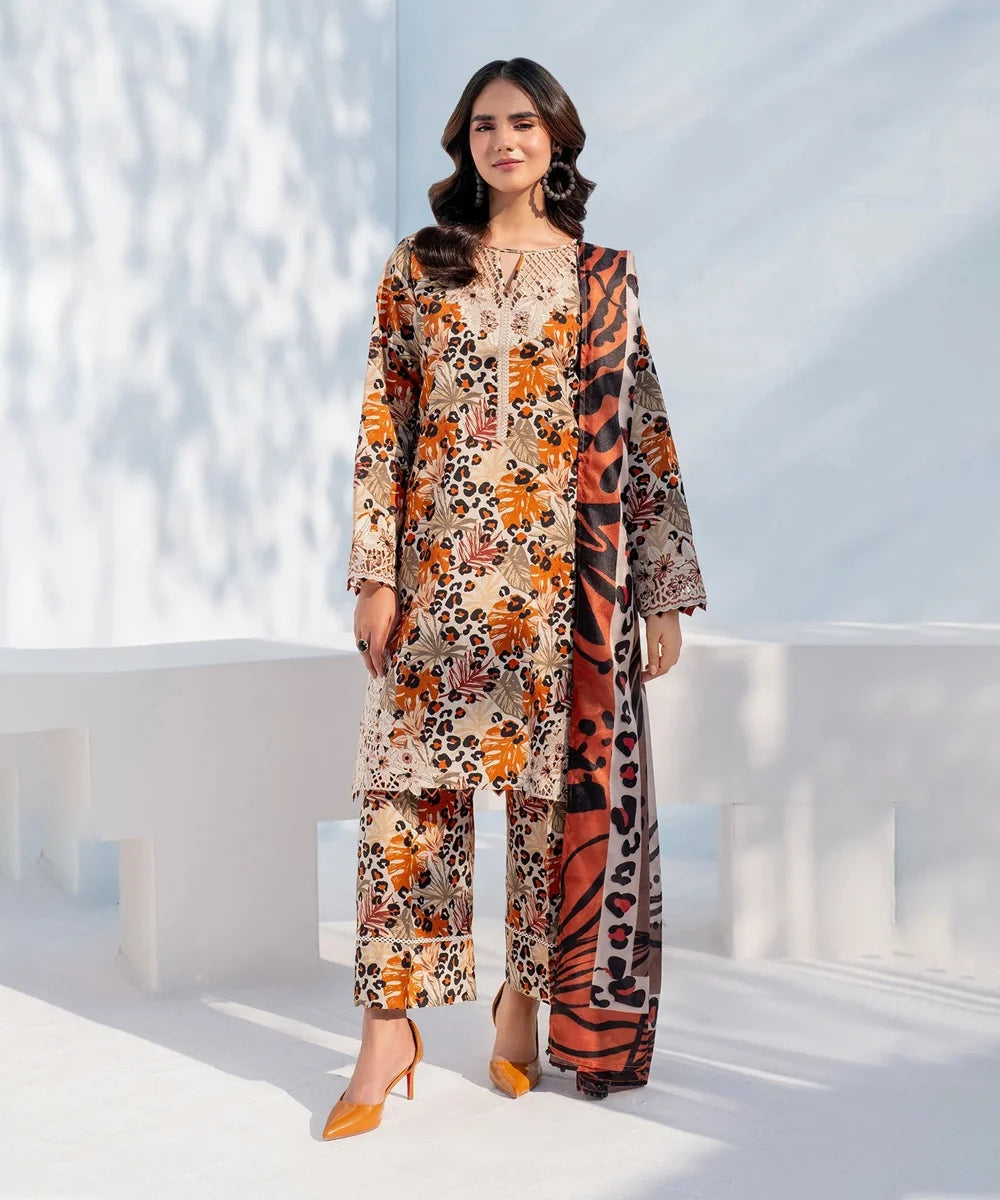 3PC Karandi Digital Printed Suit with Printed Dupatta & Trouser — 1702