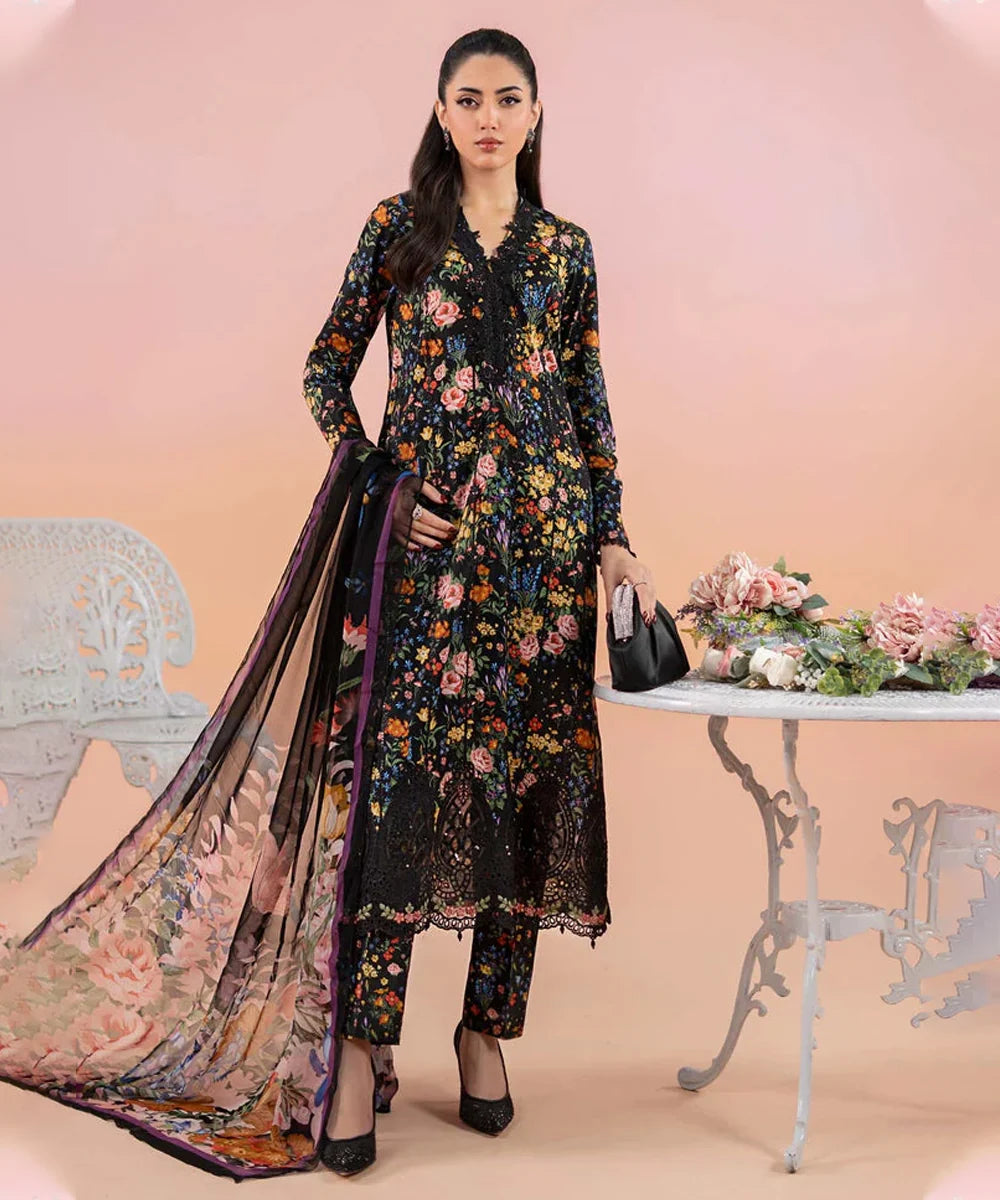 Karandi 3PC Embroidered Suit with Karandi Printed Dupatta — 3434
