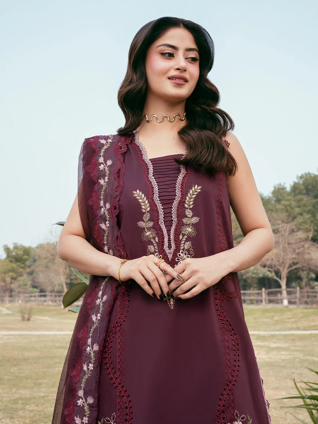 By Saminaz Lawn 3 Piece Suit – Printed Shirt, Trouser & Embroidered Dupatta (778)