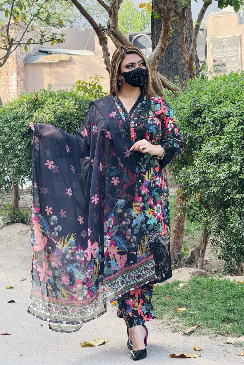 . 3PC Karandi Digital Printed Suit with Printed Dupatta & Trouser — 1707