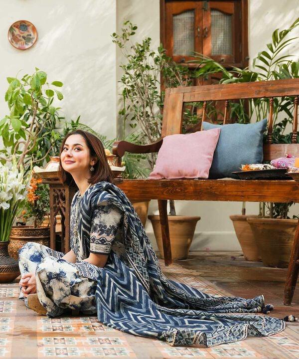 Digital Printed Khaddar Unstitched Dress with Organza Patch | 924