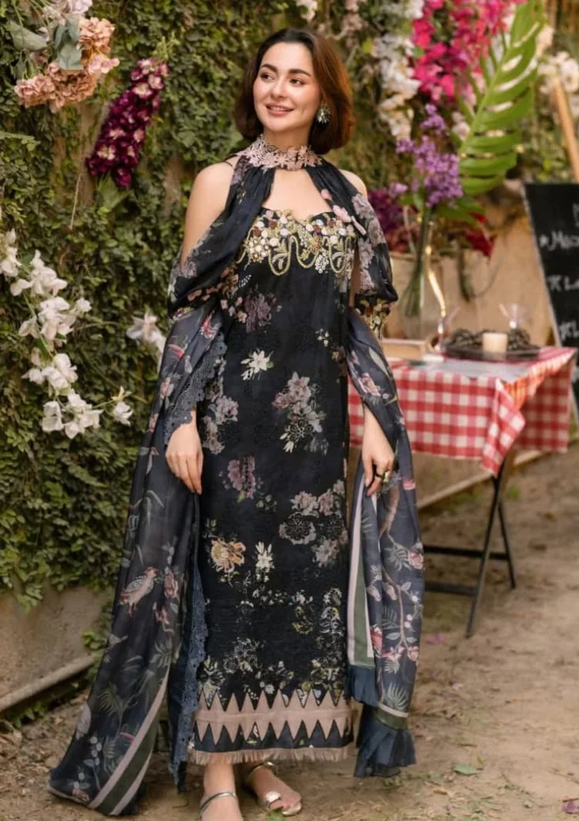 Digital Printed Khaddar 3 Piece Suit with Organza Embroidered Patch | 930