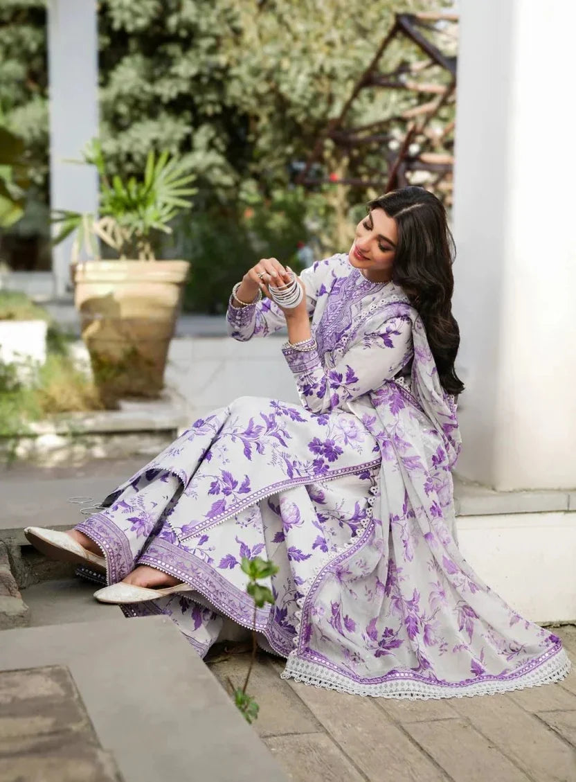 Karandi 3PC Embroidered Suit with Karandi Printed Dupatta — 1712