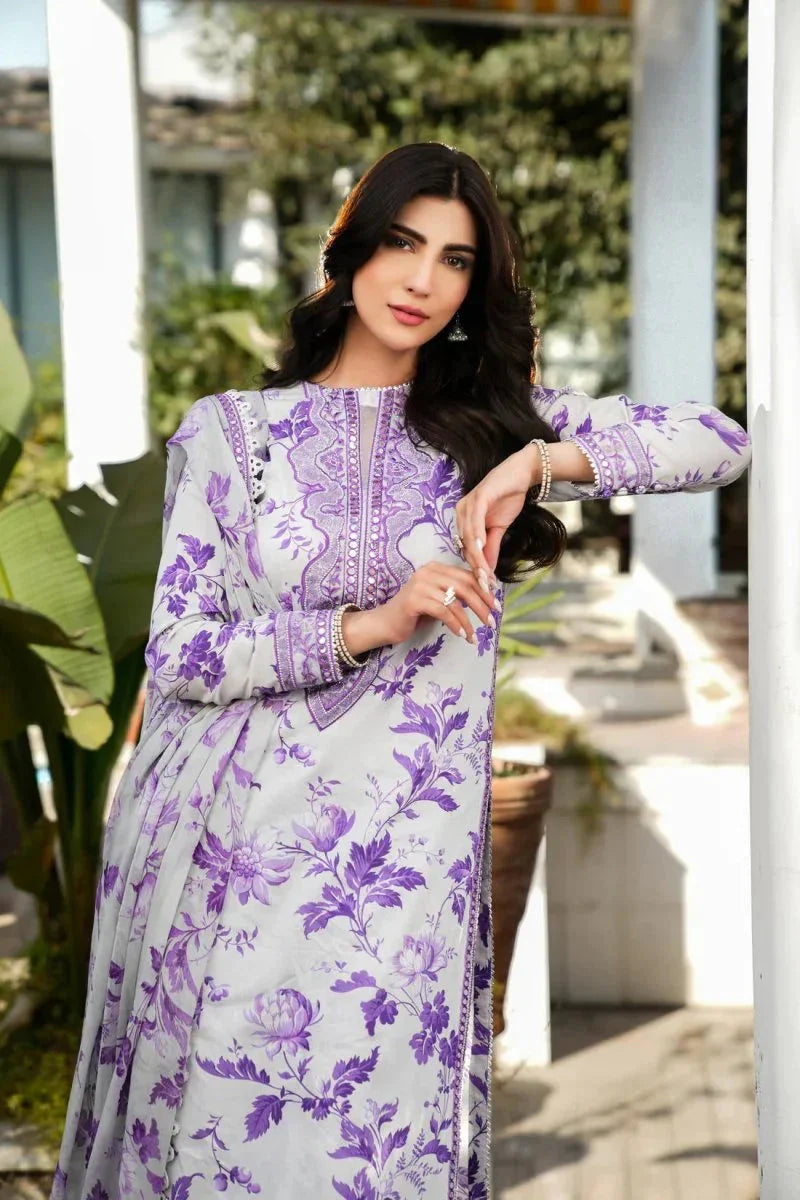 Karandi 3PC Embroidered Suit with Karandi Printed Dupatta — 1712