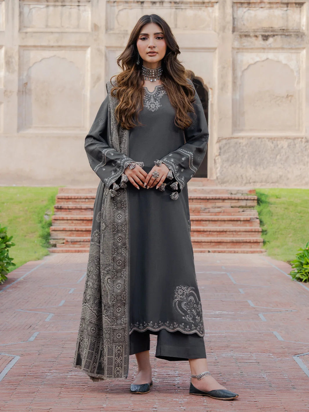 Serene Embroidered Lawn 3-Piece Suit with Digital Printed Jacquard Dupatta – 5050
