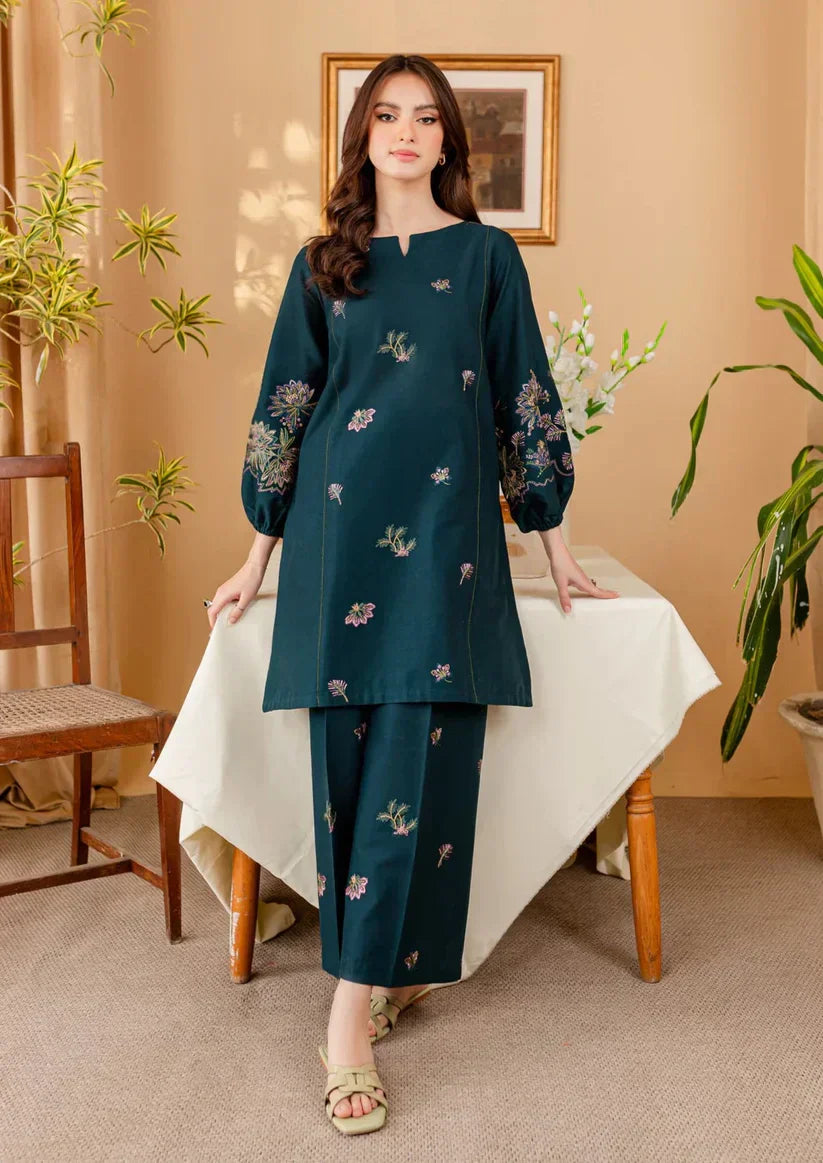 Effortless Embroidered Lawn 2-Piece Suit – 5008